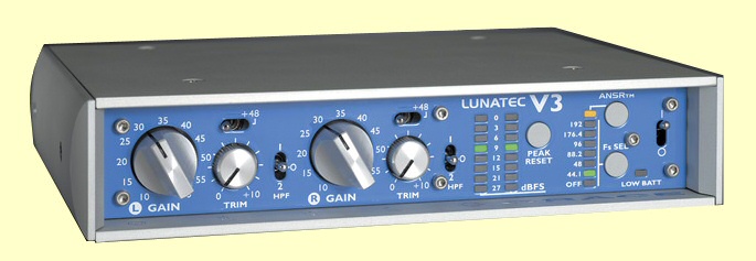 front view of Lunatec V3 preamplifier