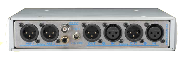 back view of Lunatec V3 preamplifier